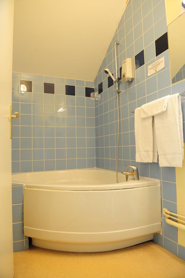 Logis Argonne Hotel Vouziers Ngoại thất bức ảnh