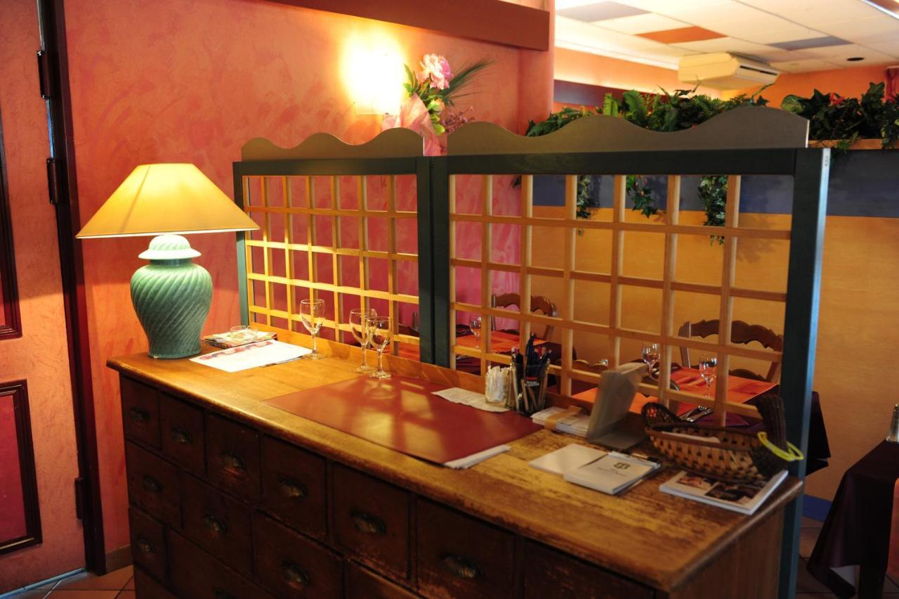 Logis Argonne Hotel Vouziers Ngoại thất bức ảnh